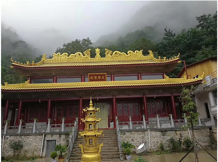 彩鋁板應用-鋁合金仿古瓦